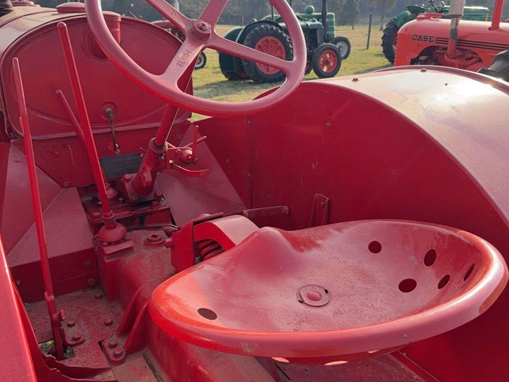 mccormick-deering-w-30-image-31