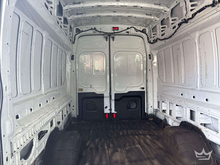 2016-ford-transit-image-14