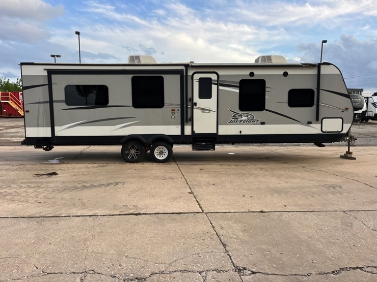2016-jayco-jay-flight-camper-image-4