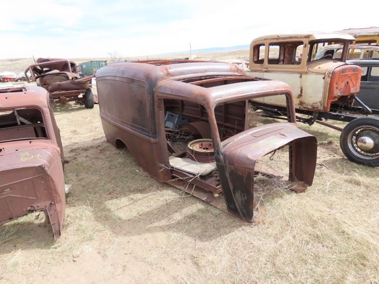 rare-1934-dodge-humpback-panel-delivery-image-1