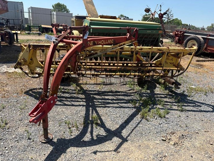new-holland-256-image-1