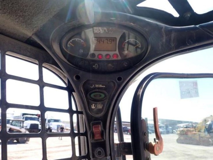 2019-bobcat-s590-image-11