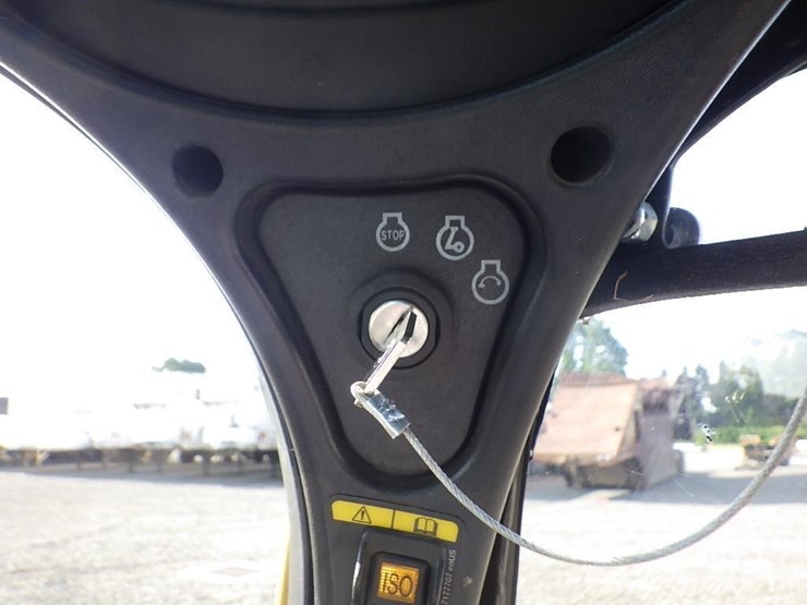 2022-bobcat-t550-image-43