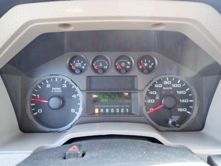2010-ford-f350-xlt-image-13