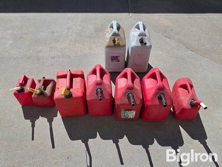 portable-fuel-containers-image-4