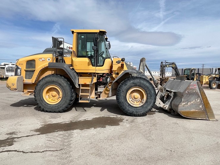 2014-volvo-l120h-image-4