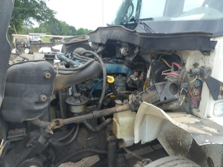 2006-international-durastar-4300-image-9