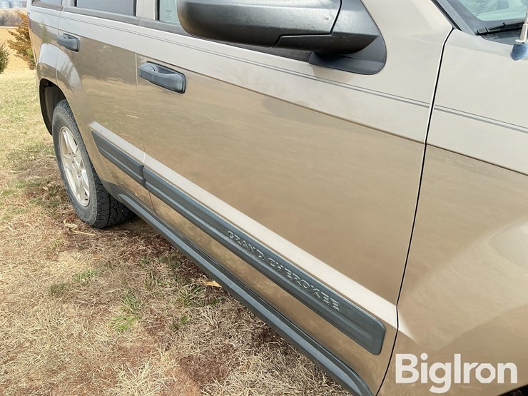 2005-jeep-grand-cherokee-image-16