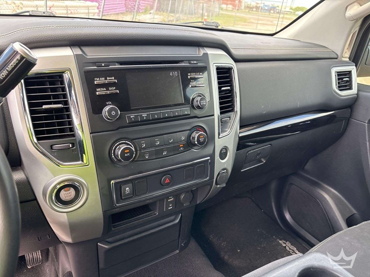 2018-nissan-titan-image-16