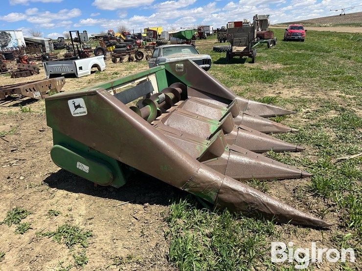 john-deere-443-image-4