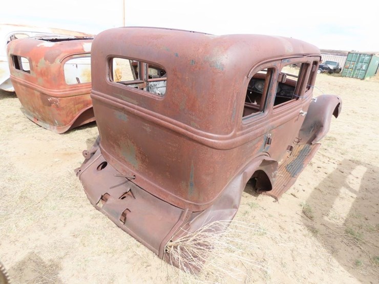 ford-2dr-sedan-body-for-project-image-6