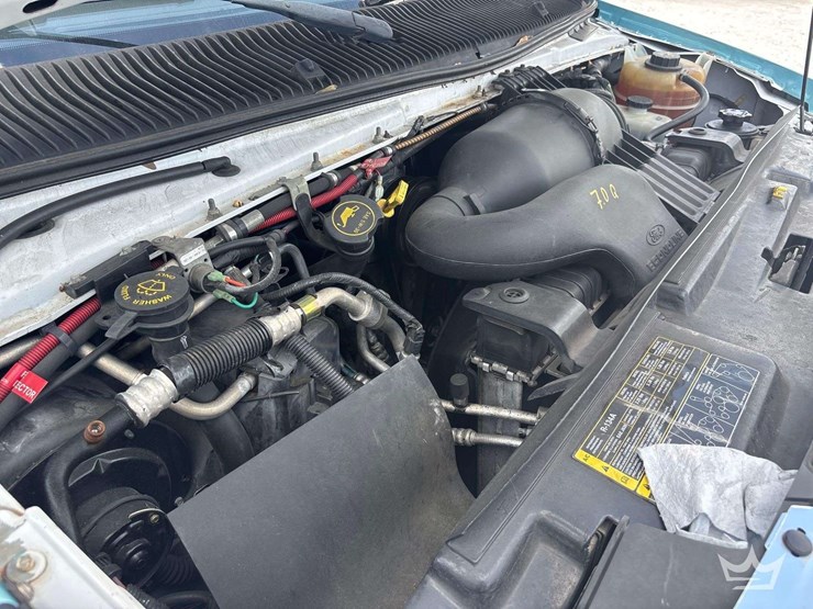 2017-ford-e450-image-8