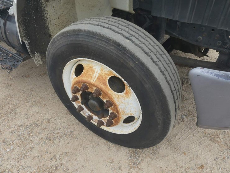 2006-international-durastar-4300-image-11