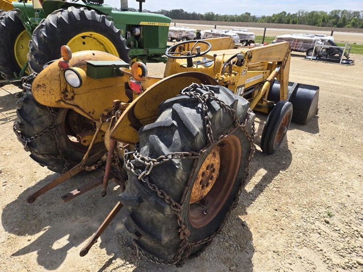 massey-ferguson-2135-image-12