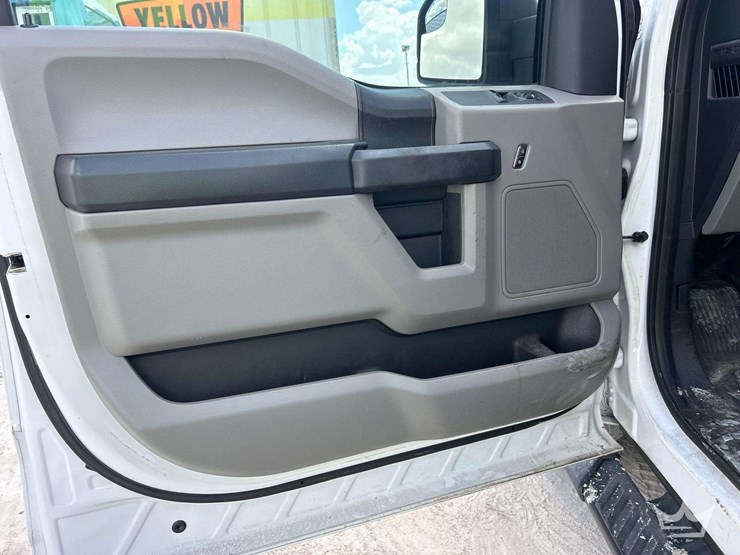 2016-ford-f150-image-11