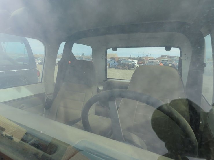 1988-jeep-wrangler-image-9