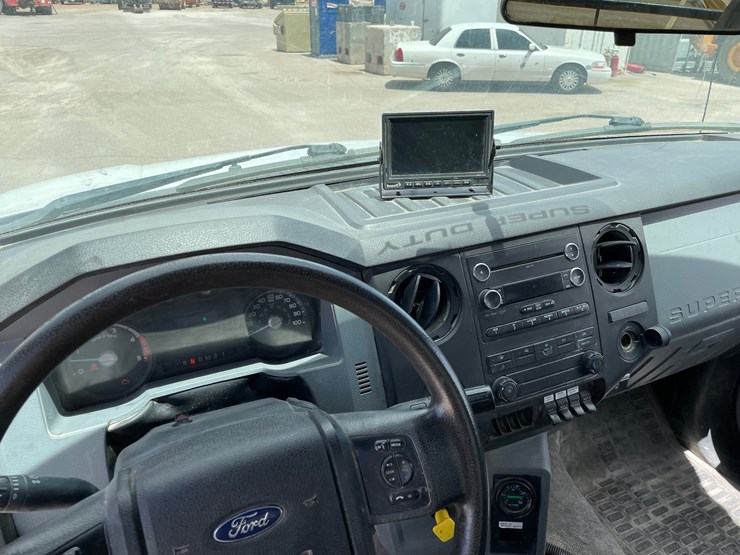 2019-ford-f750-image-26