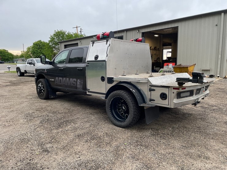2019-dodge-ram-3500-image-9