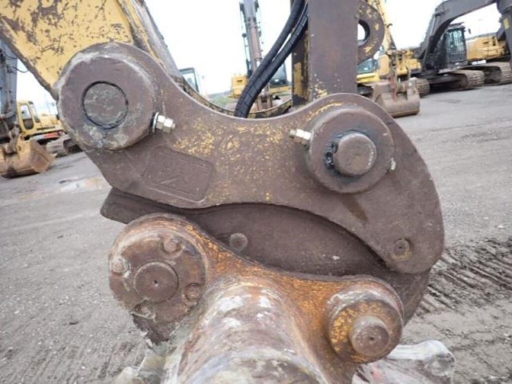 2013-caterpillar-321d-lcr-image-35