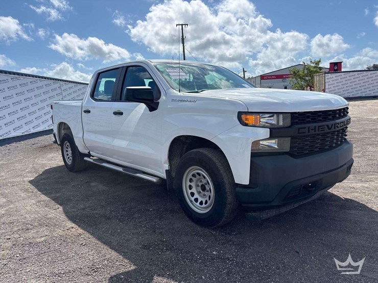 2020-chevrolet-silverado-1500-image-2