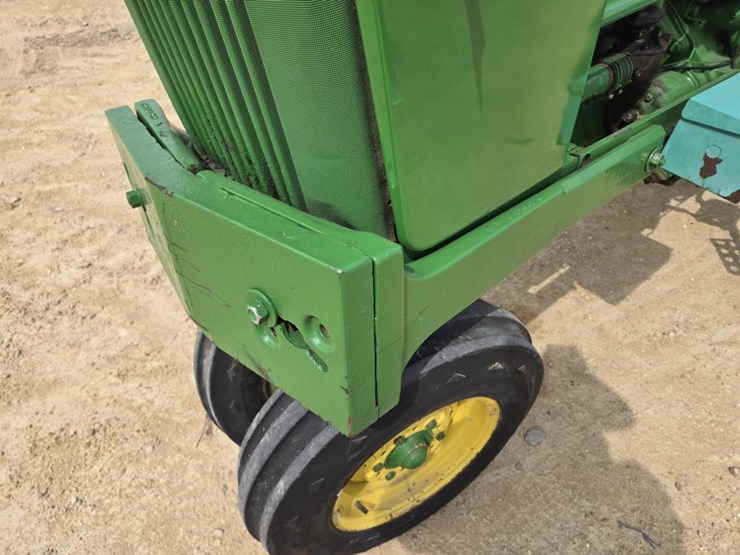 1961-john-deere-2010-image-5