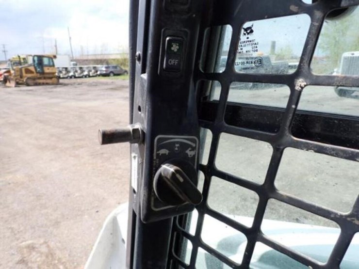 2021-bobcat-t770-image-13