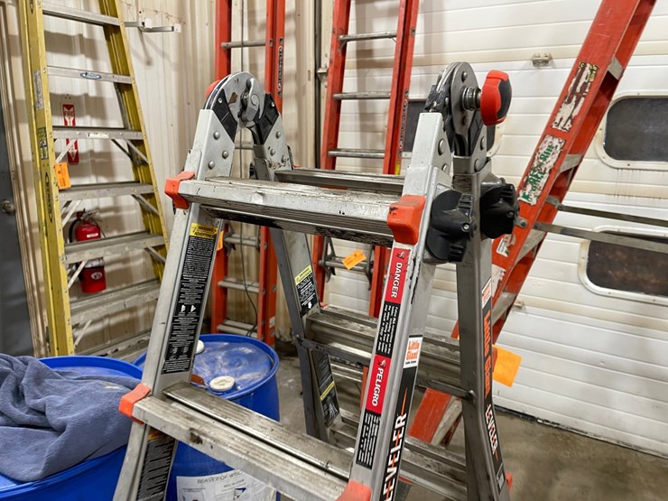 #4588-•-little-giant-leveler-adjustable-ladder-image-2