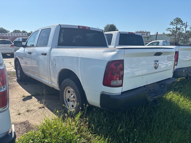 2015-dodge-ram-1500-image-6