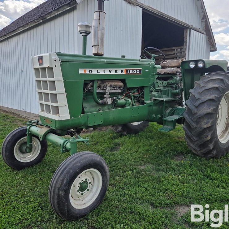 1960 OLIVER 1800