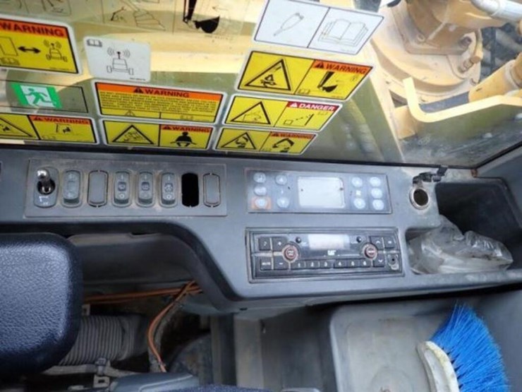 2018-caterpillar-336el-image-16