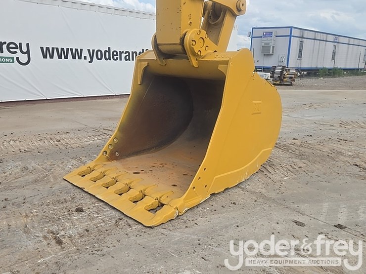 2019-caterpillar-336-image-21