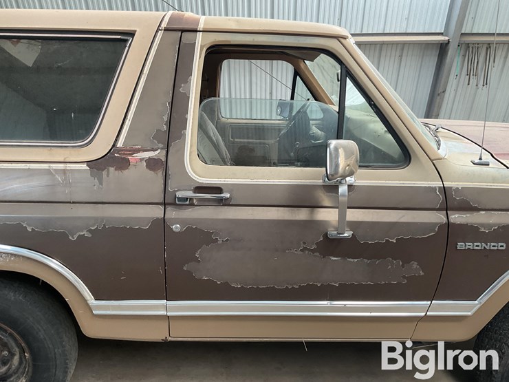 1984-ford-bronco-image-17
