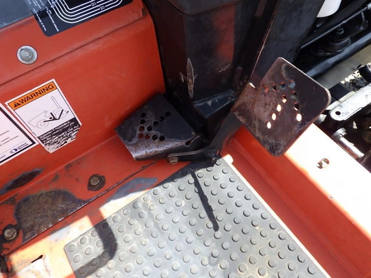 2011-ditch-witch-rt45-image-24