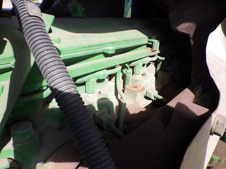 2005-john-deere-7220-image-28