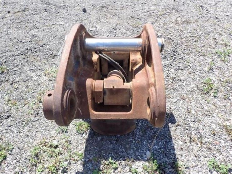 hydraulic-quick-coupler-image-6