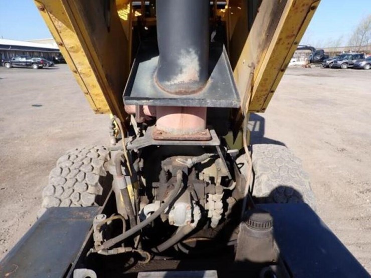 2003-bomag-bw145d-3-image-33