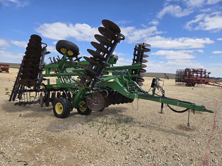 john-deere-637-image-1