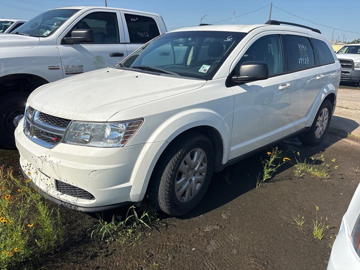 2016-dodge-journey-image-3