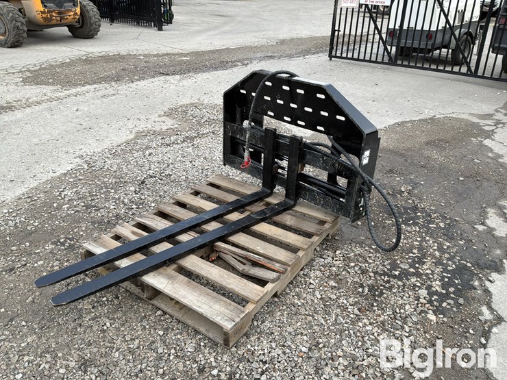 2026-massey-ferguson-730-image-1