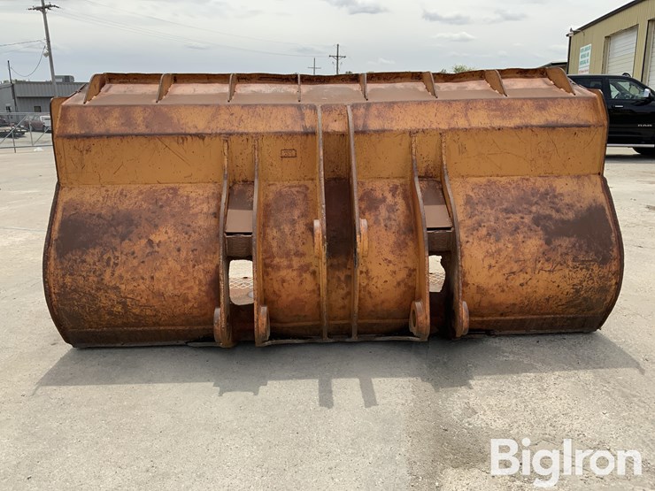 caterpillar-10-image-6