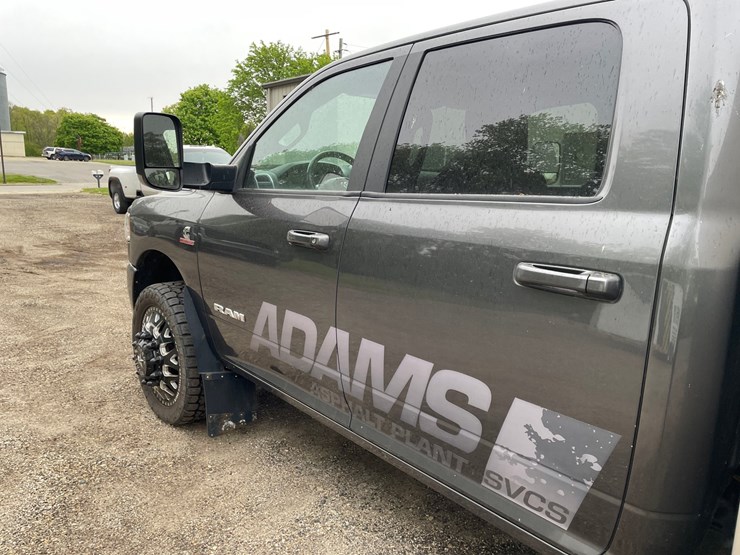 2019-dodge-ram-3500-image-19