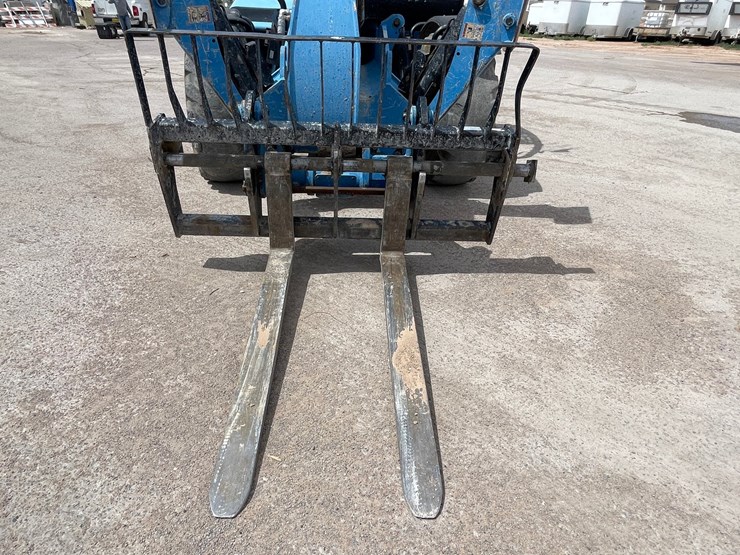 2019-genie-gth1256-image-46