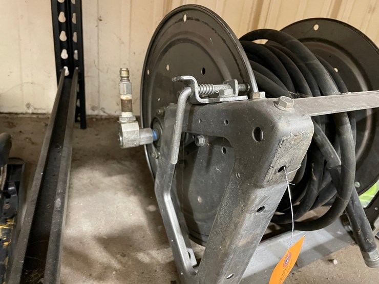 #4563-•-wall-mounted-air-hose-reel-with-hose-image-2
