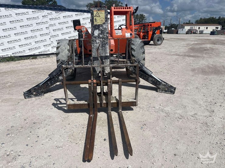 2018-jlg-10054-10,000lb-4x4-rough-terrain-telehandler-image-22