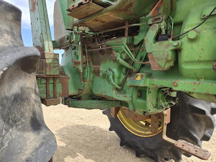 john-deere-4020-image-21