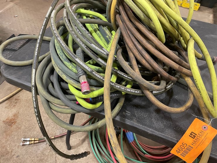 #4605-•-assortment-of-air-hoses-image-2