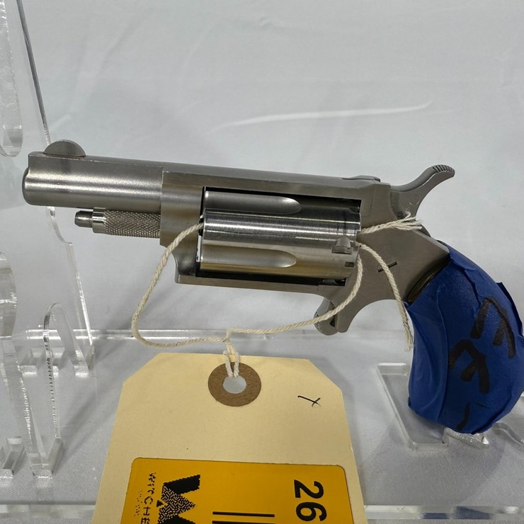 #77 • North American Arms 22 Magnum Revolver E319563