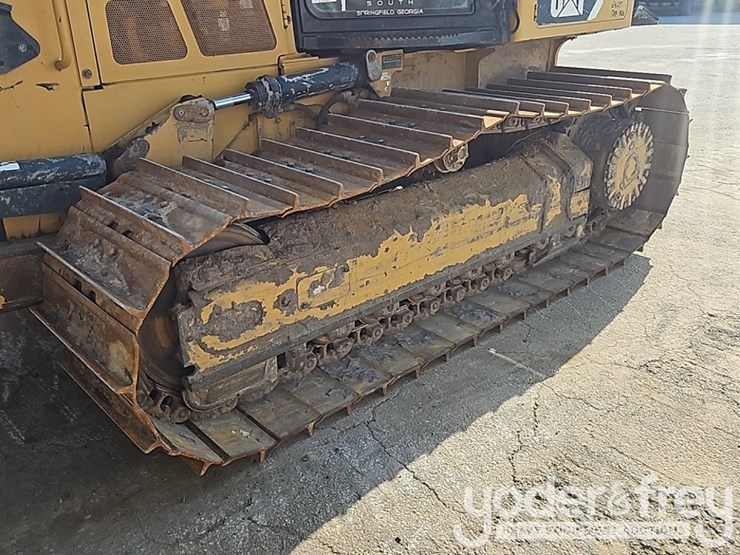 2016-caterpillar-d5k2-lgp-image-17