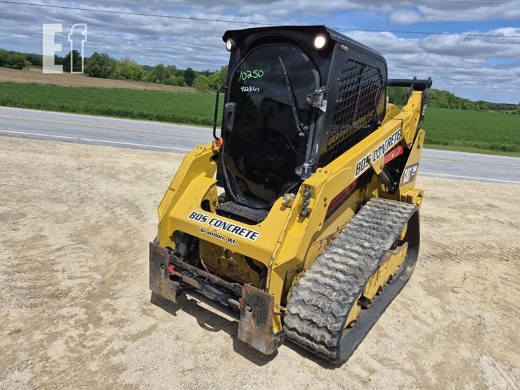 2014-caterpillar-259d-image-5