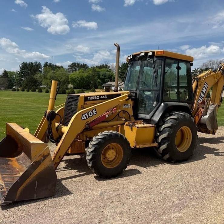 DEERE 410E